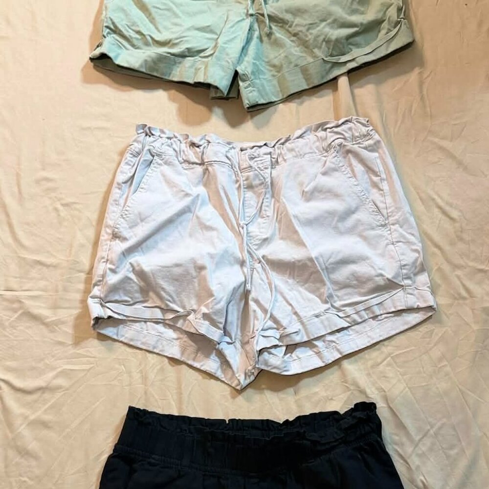 THREE pairs mixed brands Khaki Cargo-Style Shorts SM/MED (Black, olive and tan)